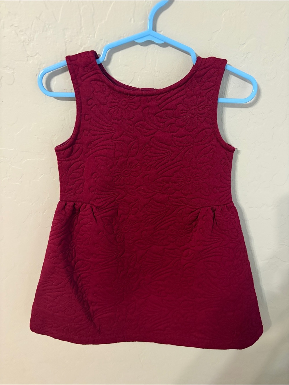 Girls Textured Sleeveless Tank Top - Burgundy